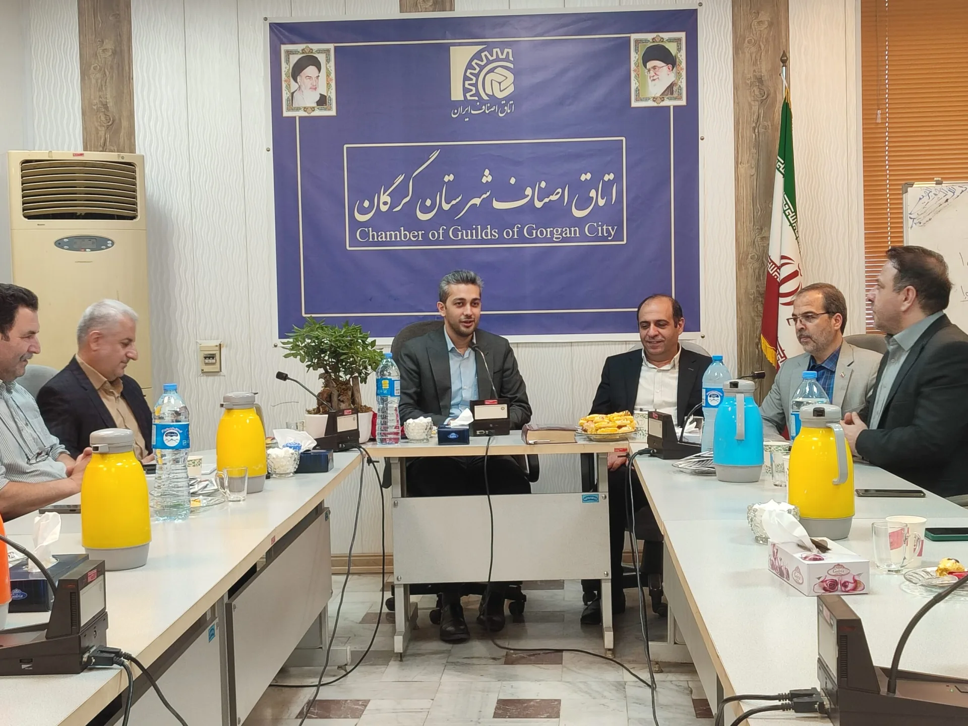 نقش اصناف در آرامش روانی جامعه غیر قابل انکار است